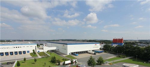 詩瓏漆攜手設(shè)計(jì)協(xié)會(huì) 共繪鄉(xiāng)村振興的美學(xué)新圖景——水性涂料的綠色與藝術(shù)之路